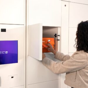 Smart Lockers - con cobro y pantalla